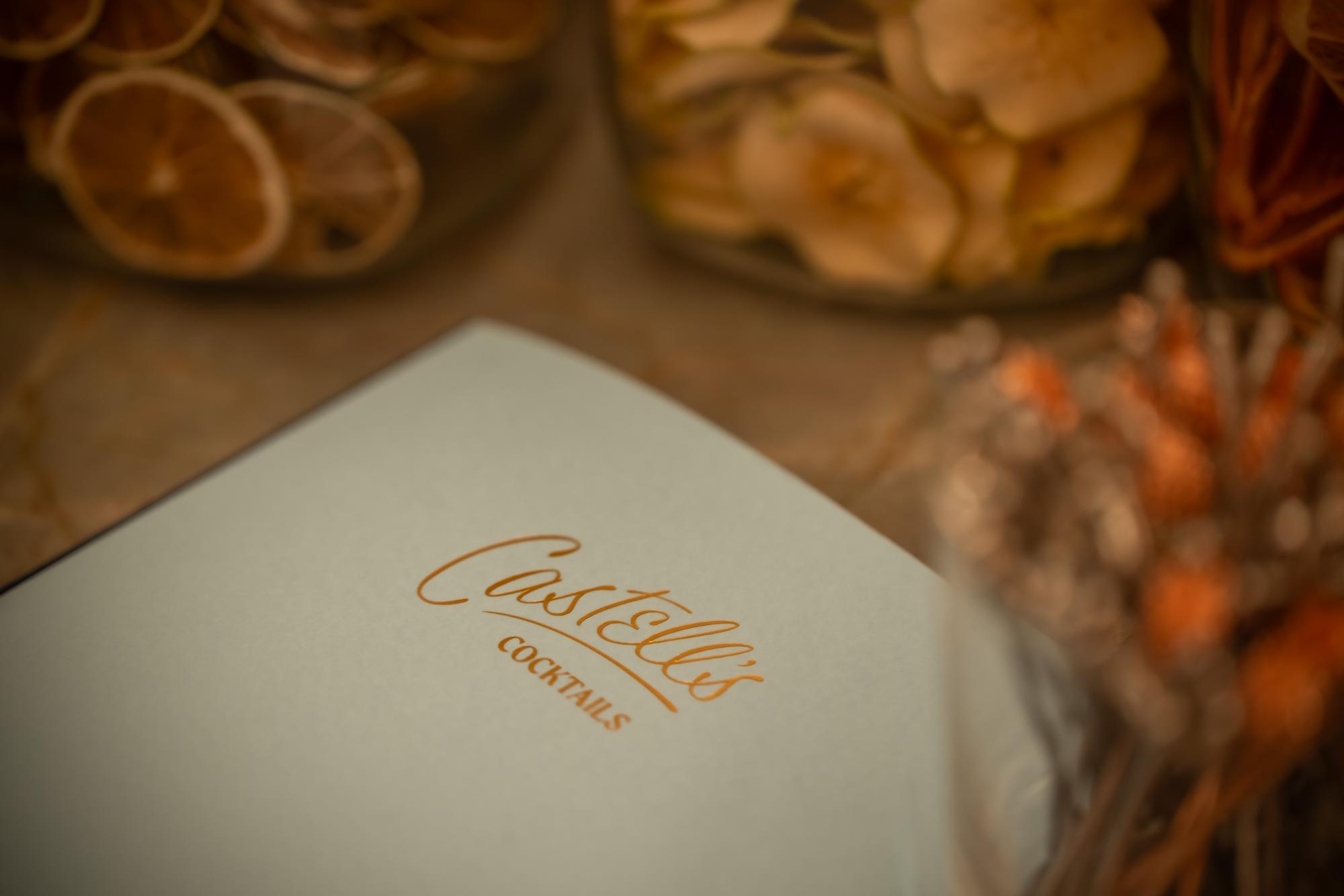 Elegant dining at Castell’s kosher Italian restaurant in Brooklyn Castell’s Italian kosher restaurant dining room in Brooklyn